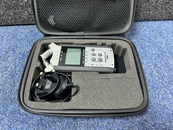Zoom H4N Recorder + Accessories (Ex-hire) - Image 3
