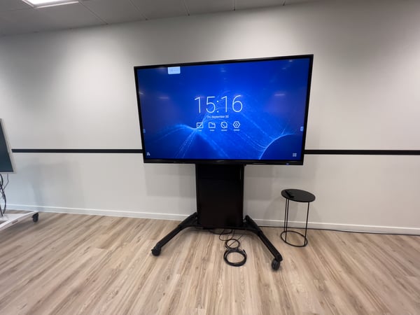 iiyama 86" 4k Touch Screen - Image 3