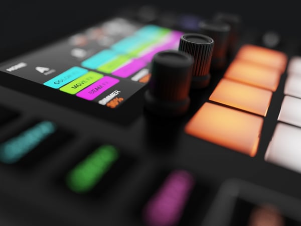 Wolfmix W1 – Standalone DMX Lighting Controller - Image 3