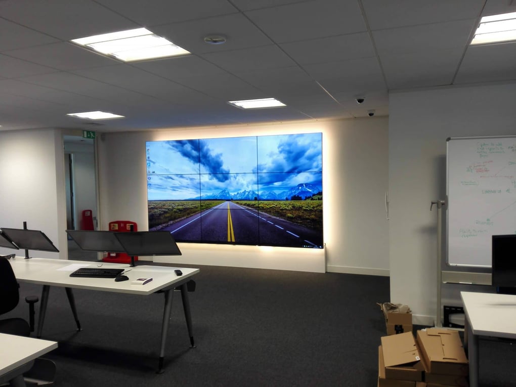 Video wall installation, 3 x 3 video wall, 3x3 video wall, 9 screens, large screen, large screen format display, PC build, Basingstoke, Hampshire, M3