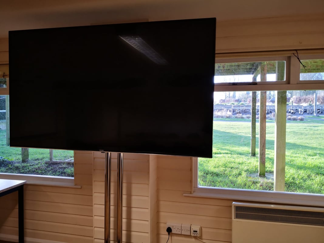 Hawk Conservancy Trust, Andover, Wiltshire, Hampshire, A330, Weyhill, 75" screen, Screen hire, PA system hire, Screen, PA system, microphone hire, speaker hire, lighting hire, AV equipment, av, audio visual equipment hire, AVE, AVE Services, Griffon rooms, Corporate events, Hawk, Andover, AVE