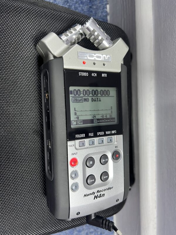 Zoom H4N Recorder + Accessories (Ex-hire) - Image 4